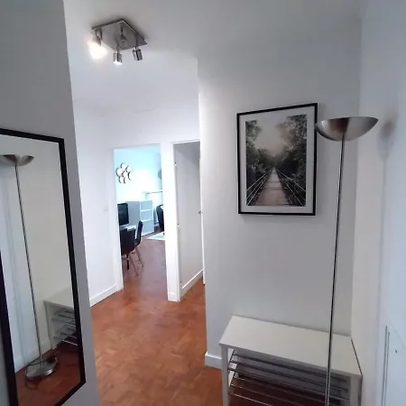Apartment Cozy 1 Bedroom La Defense *